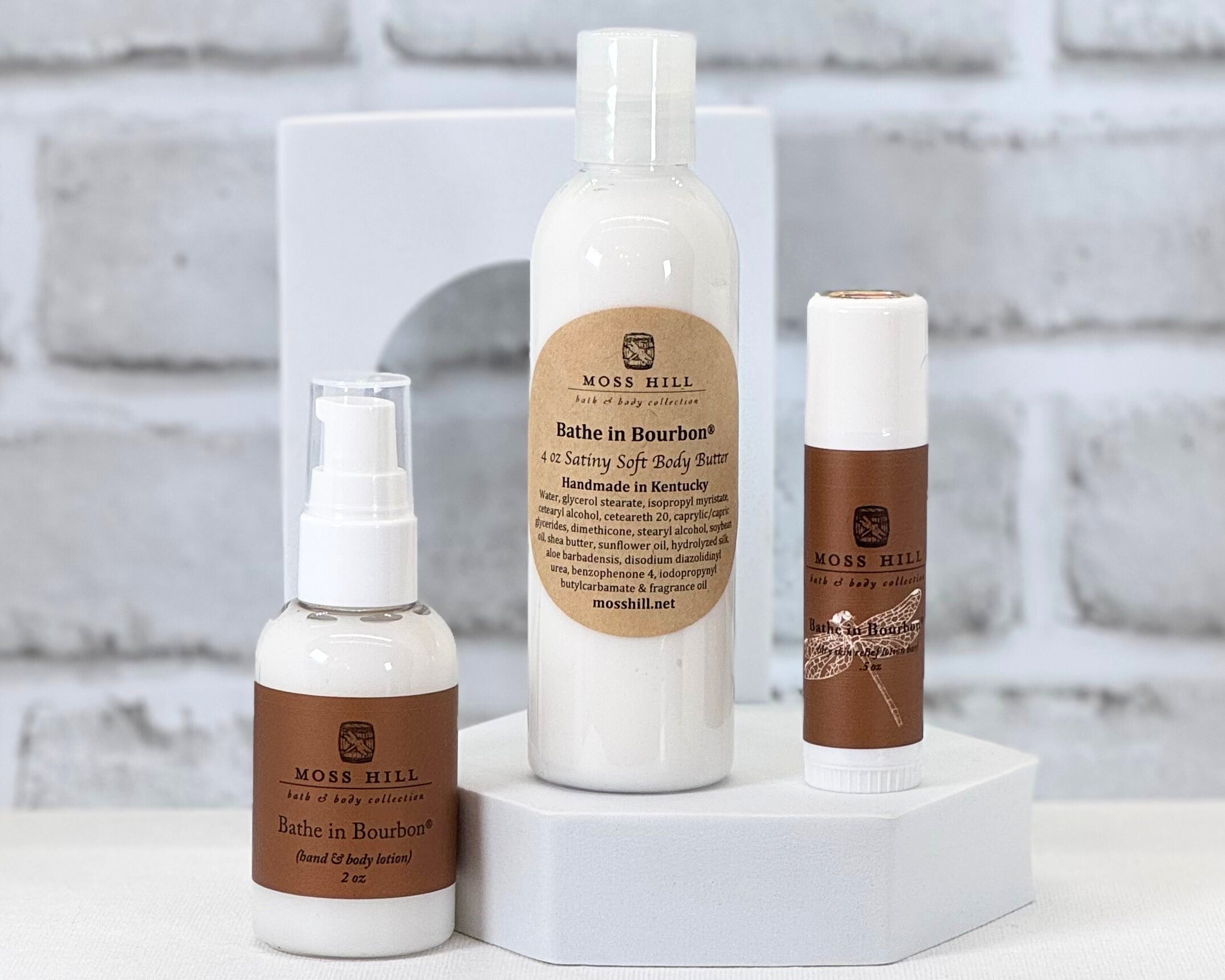 This three piece body care gift set includes dory skin relief stick, hand and body lotion, and a body butter. A wonderful set to fulfill any of your mpsture needs.